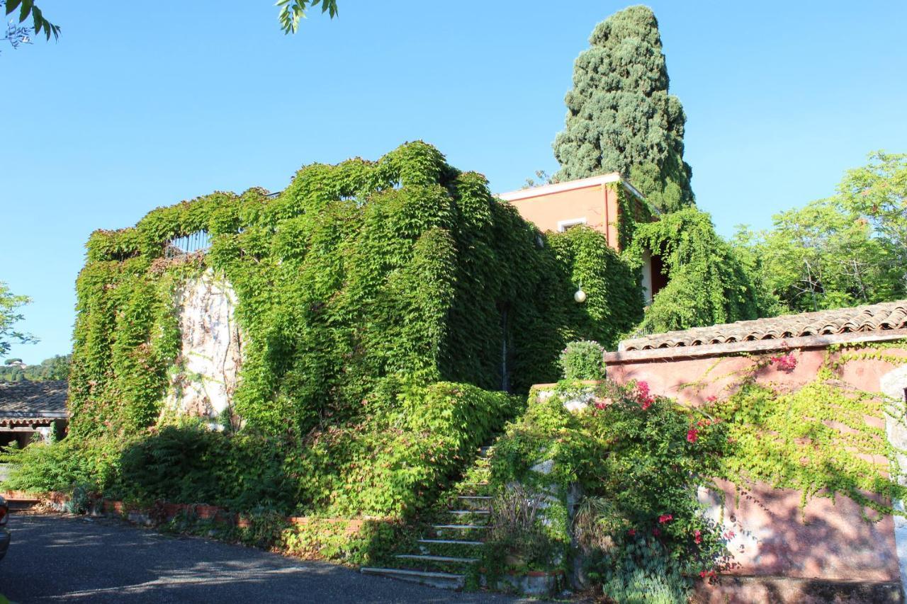 Il Giardino Dei Lucchesi - Country Houses Villa Aci Catena Bagian luar foto